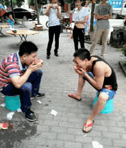 吃瓜gif女团,萌态百出，笑料连连