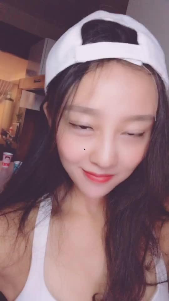 吃瓜金仔美瞳,潮流趋势下的时尚新宠