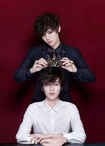 鹿晗约吧大明星图片戴眼镜,约吧大明星风采独树一帜