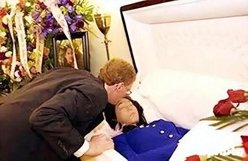 明星的遗容,揭秘明星离世后的最后瞬间