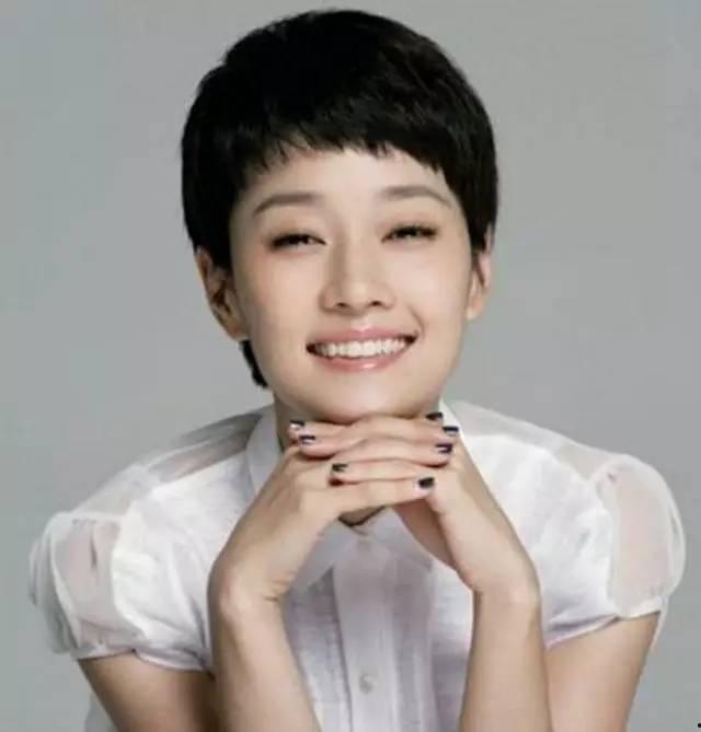 明星夸老婆,深情夸赞，老婆才是人生最大幸福源泉”